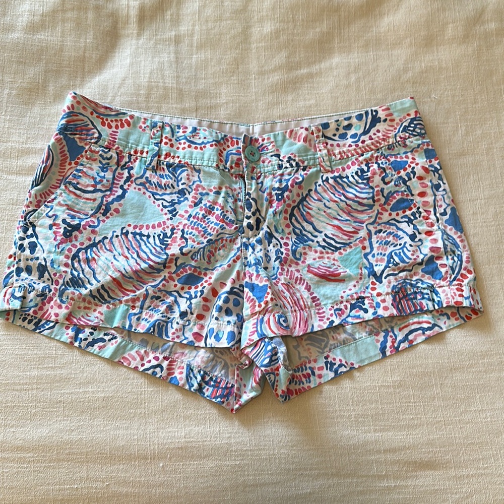 Lilly Pulitzer Sea Shell Me About It Walsh shorts